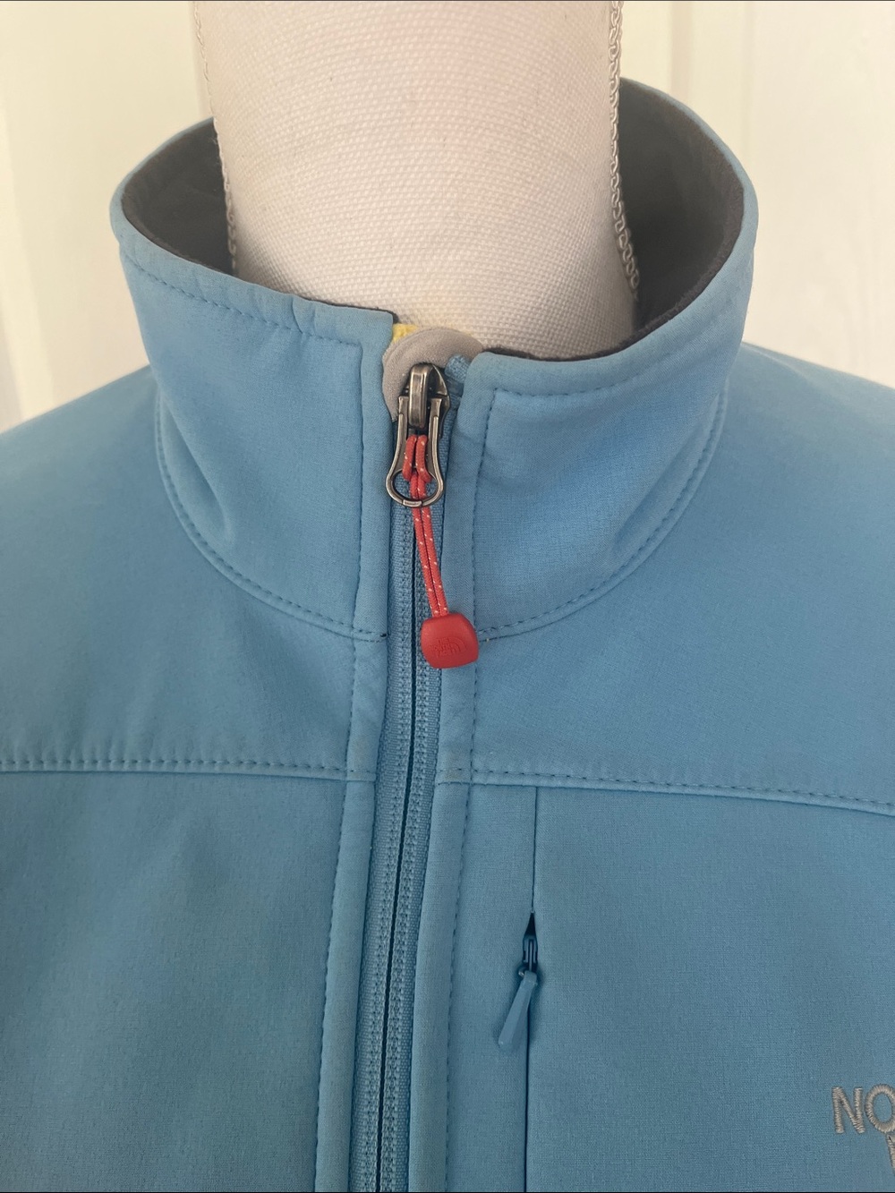 NORTHFACE Blue Apex Bionic Soft Shell Jacket - Picture 3 of 11